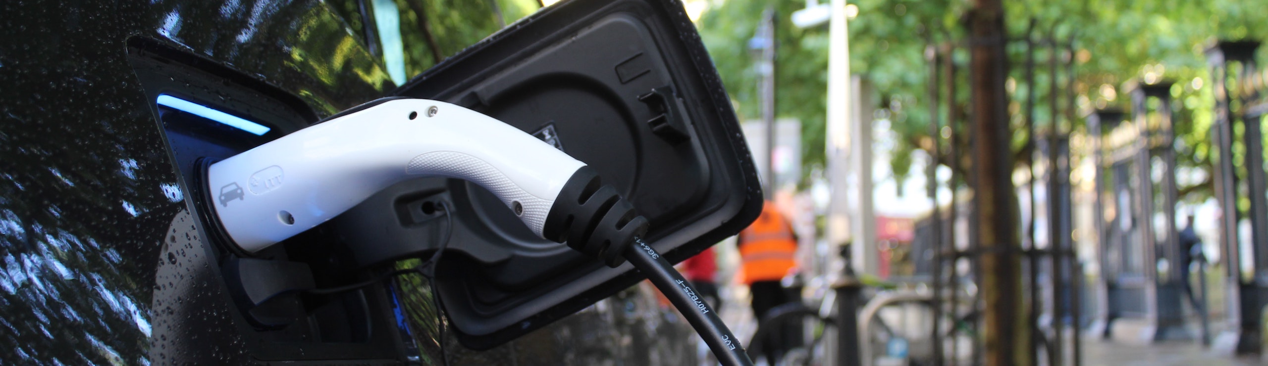 移動式ev充電器ネットワークの構築を目指すスタートアップ企業dmitry Lashin氏のインタビュー記事 Asahi Kasei Automotive